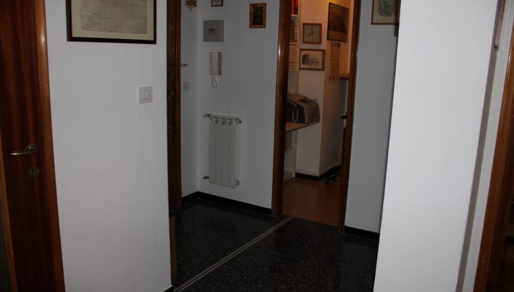 2 Camere Centrale - Ingresso 1