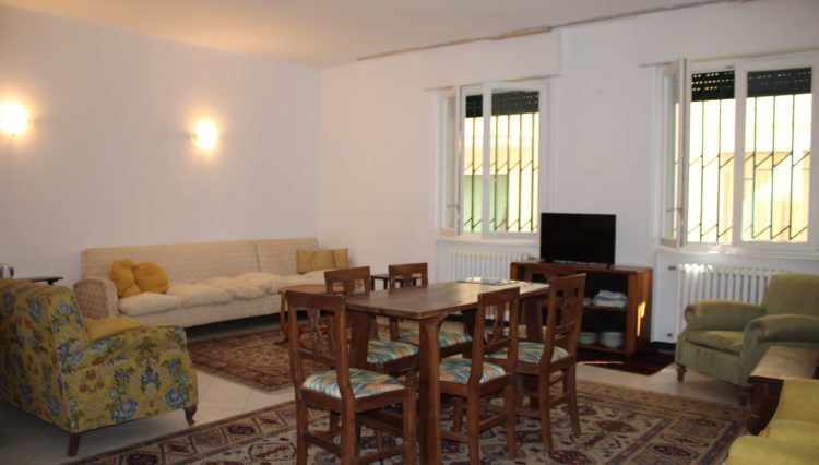 Appartamento Zona Porto - Salone 1