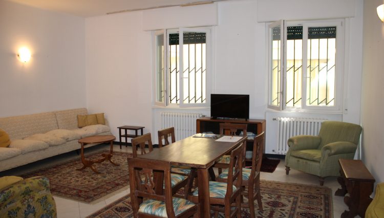 Appartamento Zona Porto - Salone 2