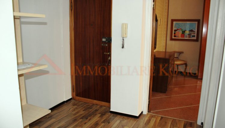 V721 - Ingresso 4